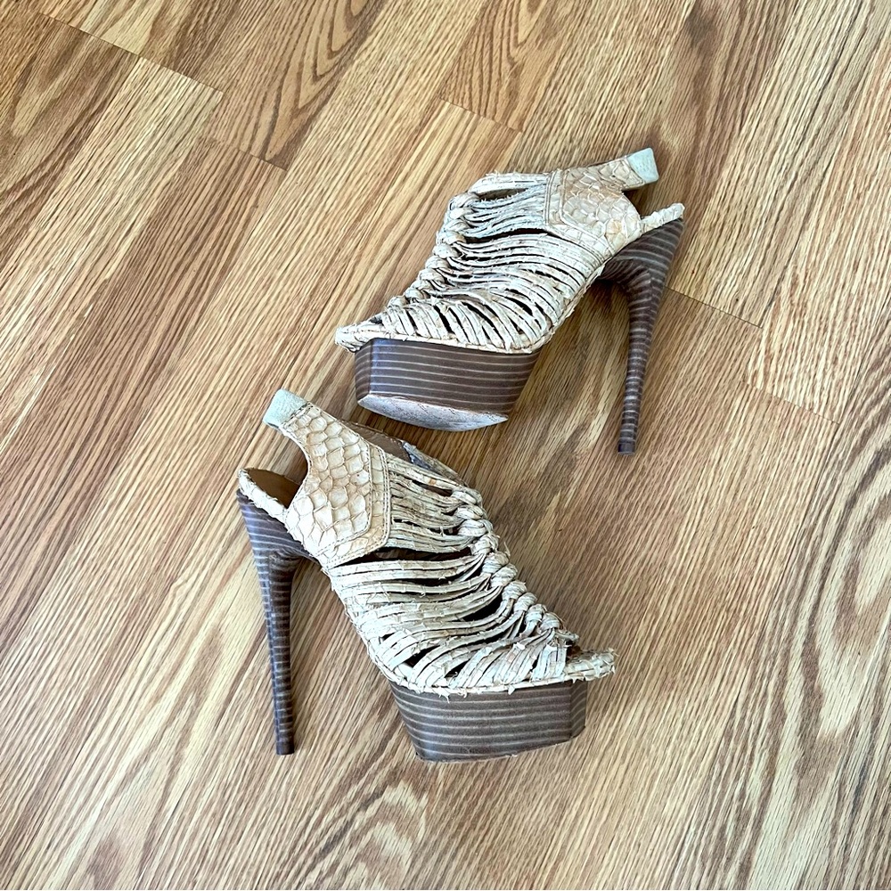 L.A.M.B. Faux Snakeskin Platform Heel Straw Sandals neutral sz‎ 7.5 - Picture 2 of 8